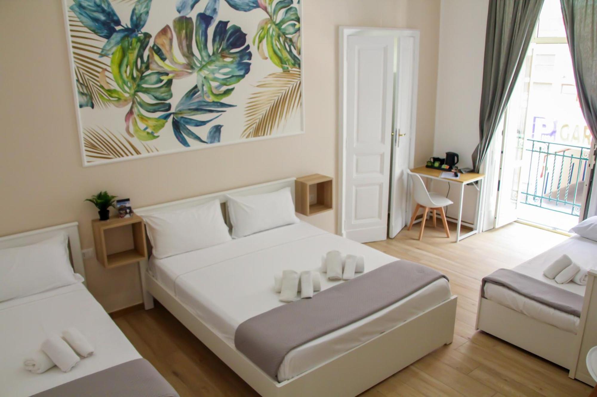Vpm Rooms Central Train Station Napoli Esterno foto